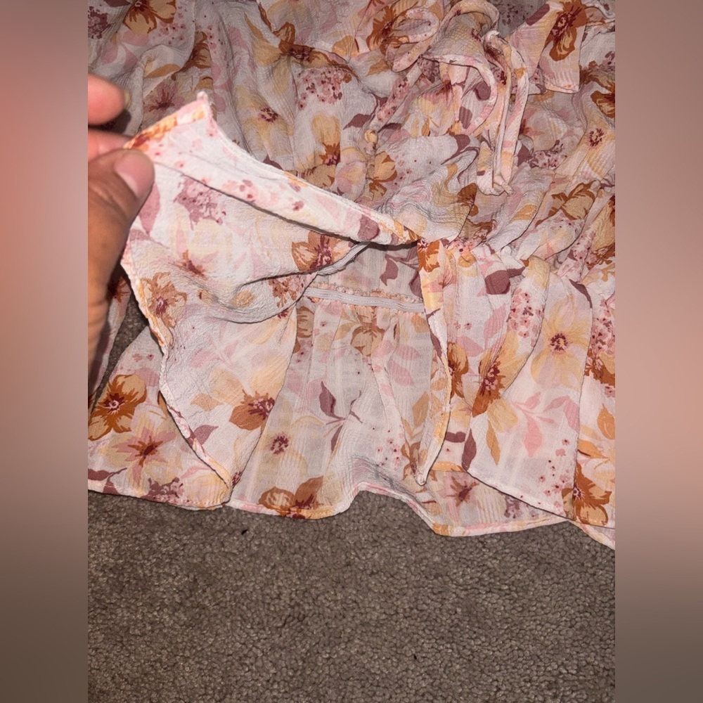 Liberty Love Women's Ruffle Neck
Floral Long Sleeves Crop Top
Multicolor Size L - Picture 7 of 14